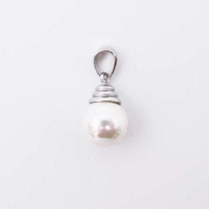 pendentif perles de majorque orquidea 32501 01